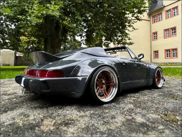 1:18 Porsche 911 964 RWB RAUH WELT SPEEDSTER